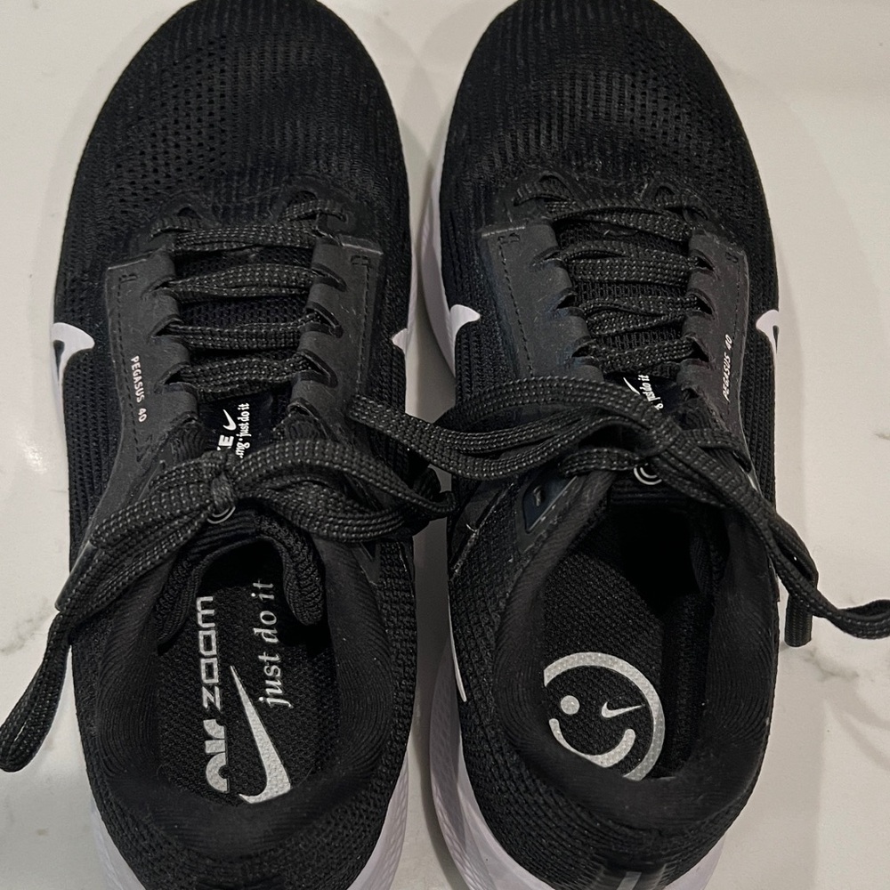 Nike Air Zoom Woman’s Black Athletic Shoes- size 8